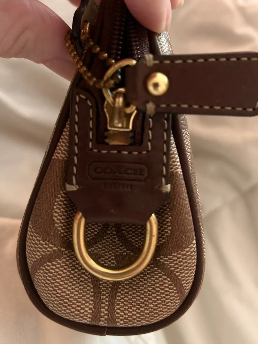 Coach authentic heritage